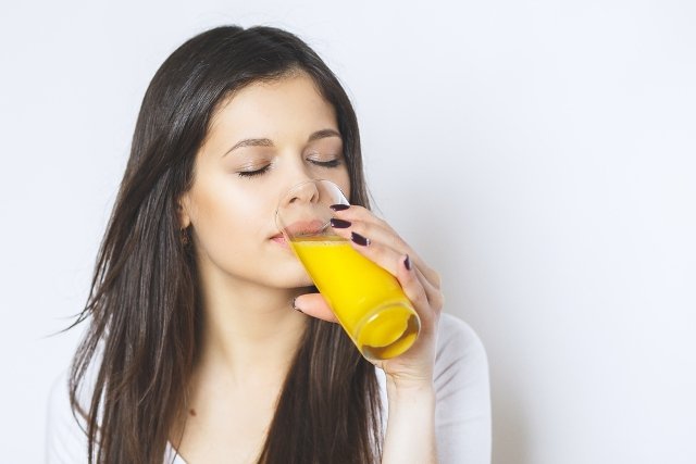 5 Magical Drinks For Detox and Guaranteed Weight Loss Before The Festive season fruit juice