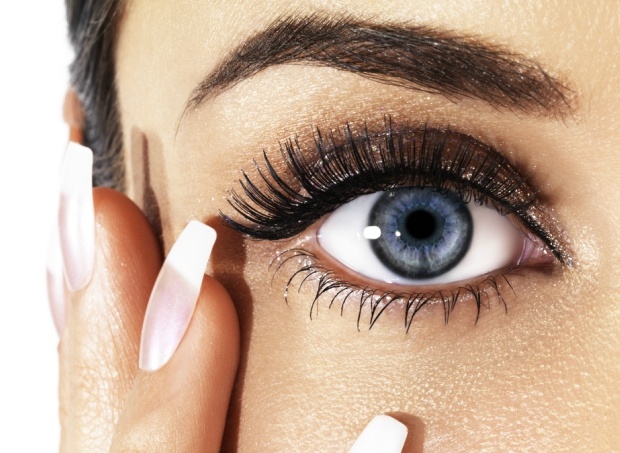 8-home-remedies-to-treat-eyelash-and-eyebrow-dandruff