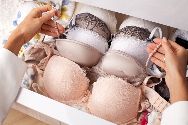 9-tips-to-buy-perfect-wedding-lingerie