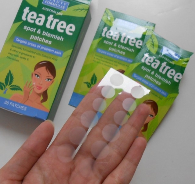 Beauty Formulas Australian Tea Tree Spot and Blemish Patches swatch