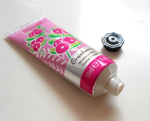 Beauty Formulas Cranberry Moisturising Hand Cream (6)