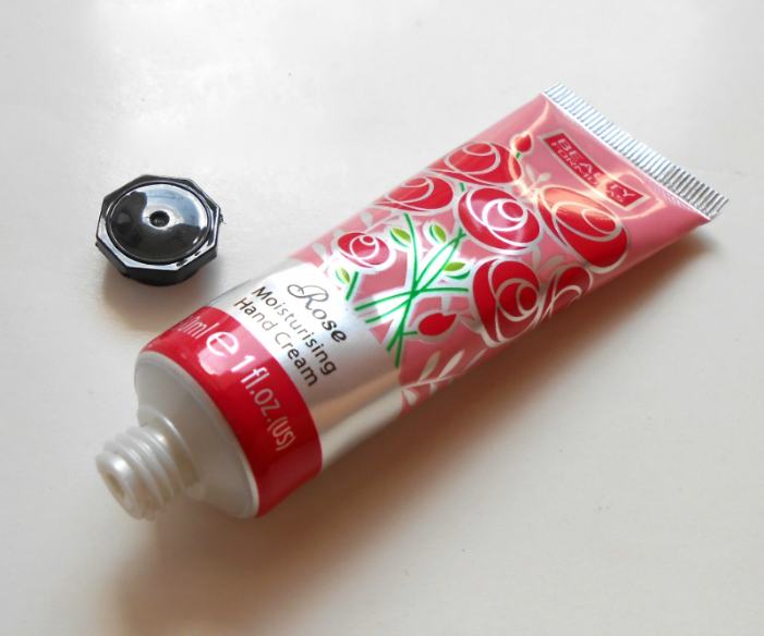 beauty-formulas-rose-moisturising-hand-cream-review-6