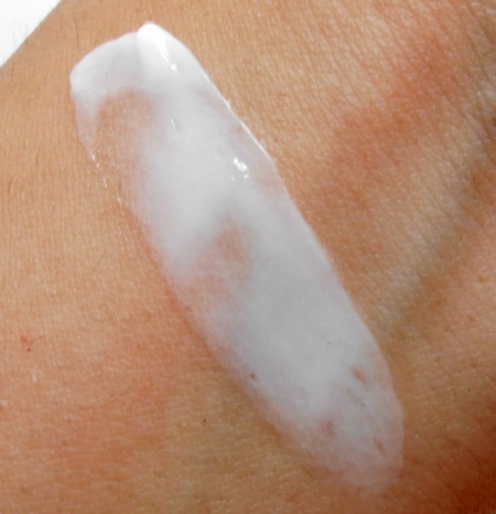 beauty-formulas-rose-moisturising-hand-cream-review- swatch