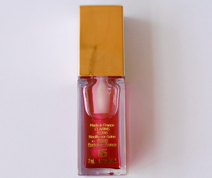 clarins-raspberry-instant-light-lip-comfort-oil-details-at-the-back