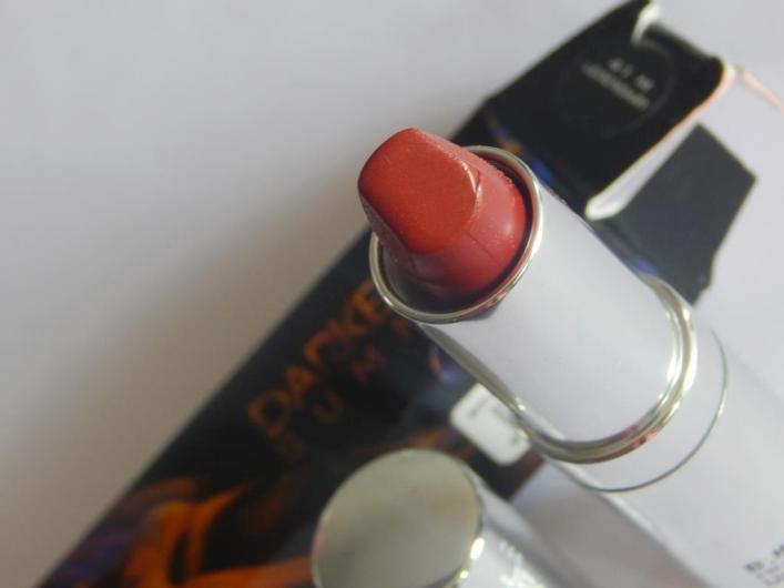 Colorbar Legendary Matte Touch Lipstick