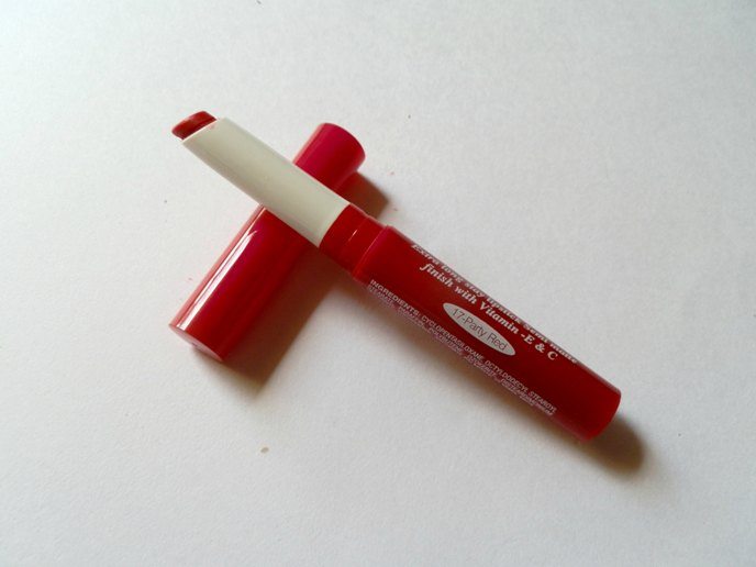 Diana of London Party Red Diana Matic Lipstick tip