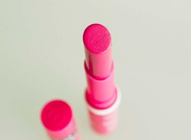 Essence Color and Care Rock Your Lips Lipstick