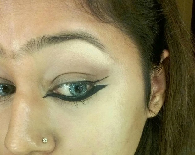 graphic-eyeliner-tutorial-step-7