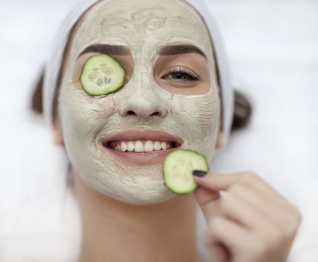 Homemade Purifying and Skin Clearing Face Pack