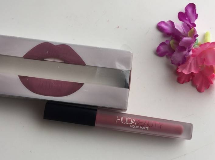 Huda Beauty Liquid Matte Trophy Wife Lipstick