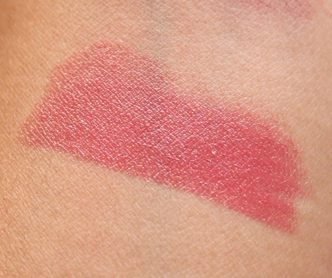 L'Oreal Rose Grenat Color Riche Lipstick swatch
