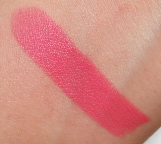 Lakme PM12 Enrich Matte Lipstick swatches on the hand