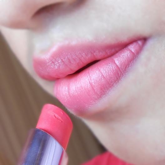 Lotus Makeup Persian Pink Ecostay Long Lasting Lip Colour lip swatch