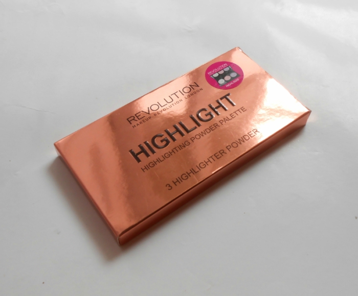 makeup-revolution-highlighter-palette-highlight-outer-packaging