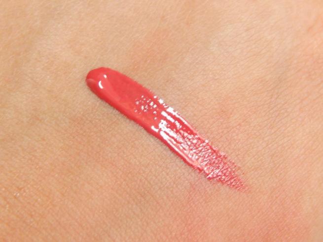 NYC New York Color Big City Berry Expert Last Lip Lacquer swatch