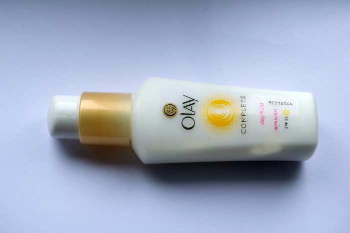 Olay complete day fluid normaldry SPF 25 front
