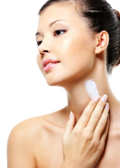 Signs of Ageing and How You Need to Correct Yourself neck