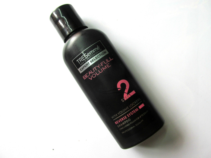 tresemme-beauty-full-volume-reverse-system-shampoo-review-1