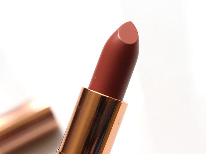 charlotte tilbury lipstick stoned rose review 4