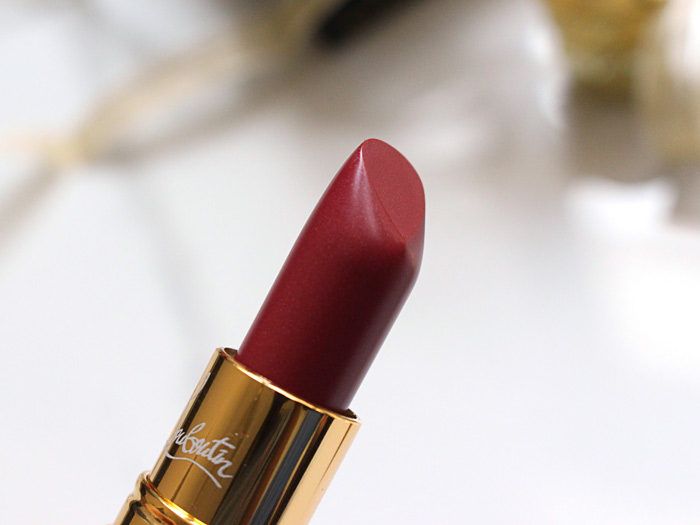 christian-louboutin-silky-satin-lip-color-let-me-tell-you-220-review