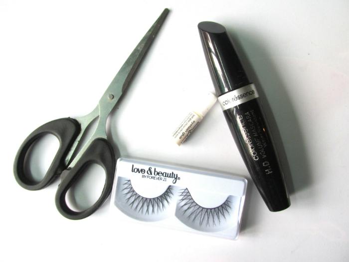 A Step-by-Step Guide to Apply False Lashes and Top IMBB Recommended Falsies
