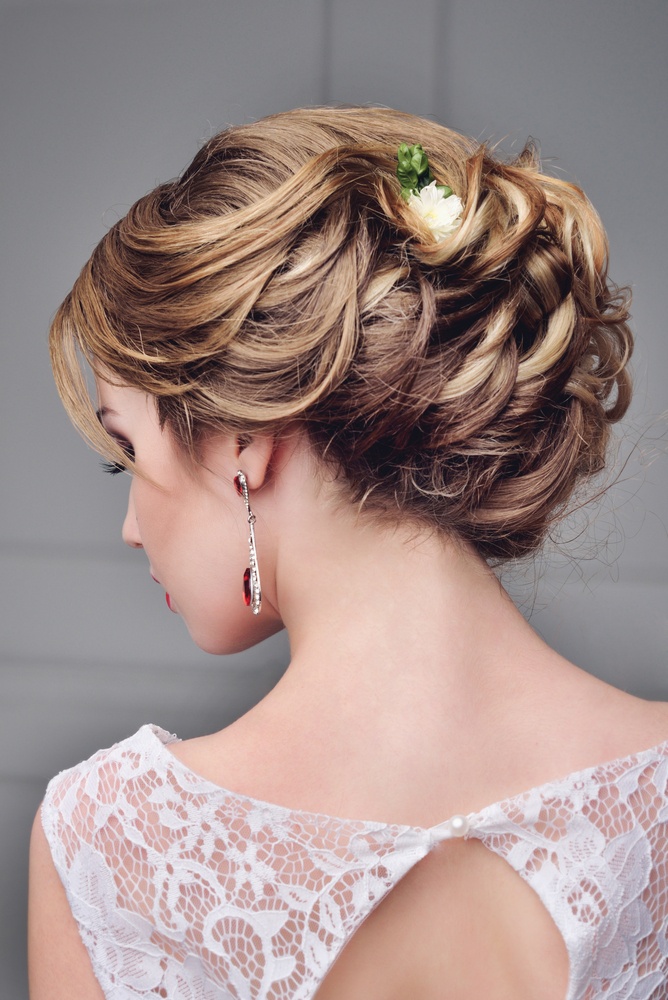 8-bridal-makeup-and-beauty-rules-to-ignore-hair