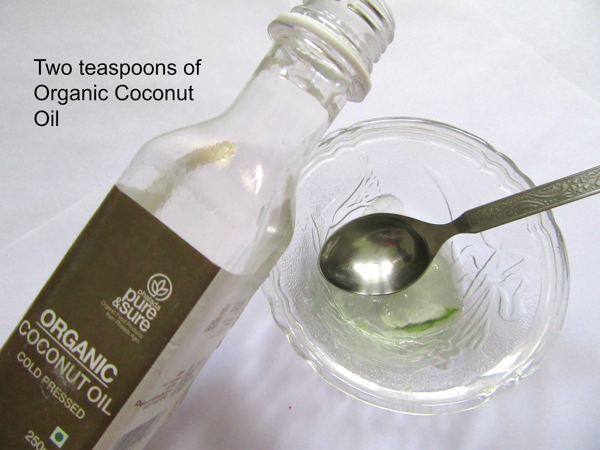 aloevera-gel-organic-coconut-oil-hair-mask