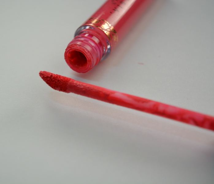 anastasia-beverly-hills-sweet-talker-liquid-lipstick-tube