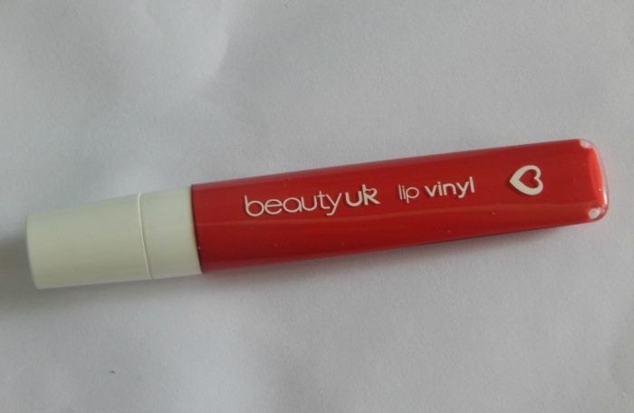 beauty-uk-02-ibiza-lip-vinyl-review
