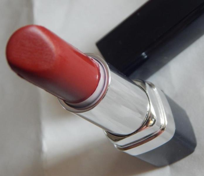 chambor-crimson-red-powder-matte-lipstick-review