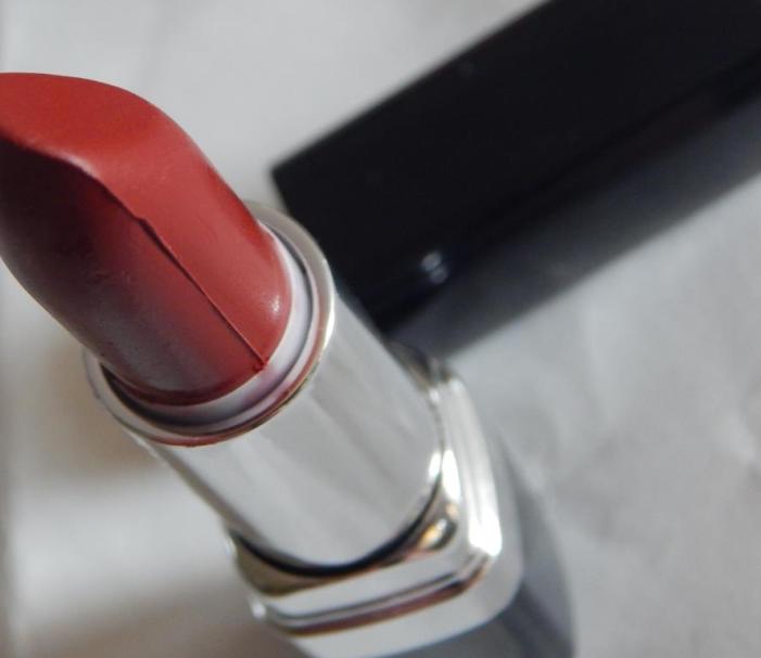 chambor-crimson-red-powder-matte-lipstick-bullet