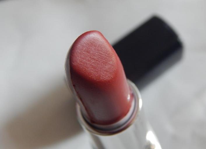 chambor-crimson-red-powder-matte-lipstick-from-top