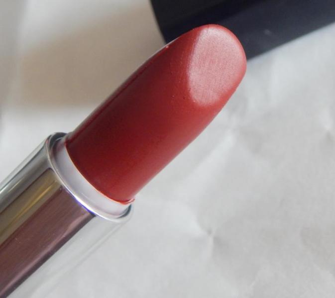 chambor-crimson-red-powder-matte-lipstick-full