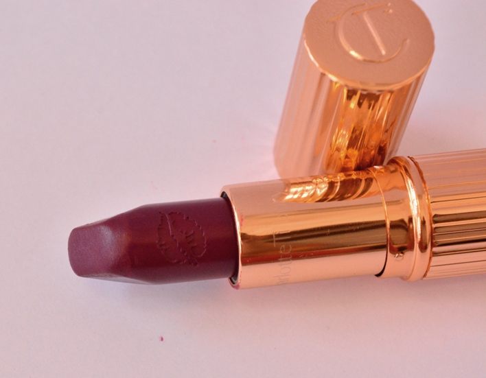 charlotte-tilbury-hot-lips-hels-bells-luminous-modern-matte-lipstick-shape-of-the-bullet