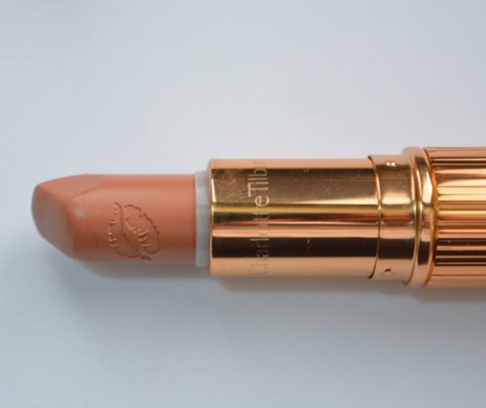 charlotte-tilbury-hot-lips-penelope-pink-lipstick-shape-of-bullet