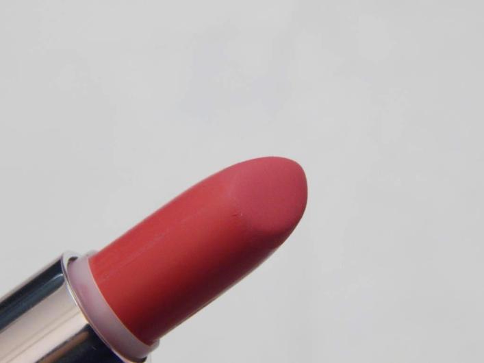 collection-paper-rose-lasting-colour-lipstick-review