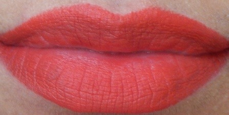 collection-red-carpet-lasting-colour-lipstick-lip-swatch