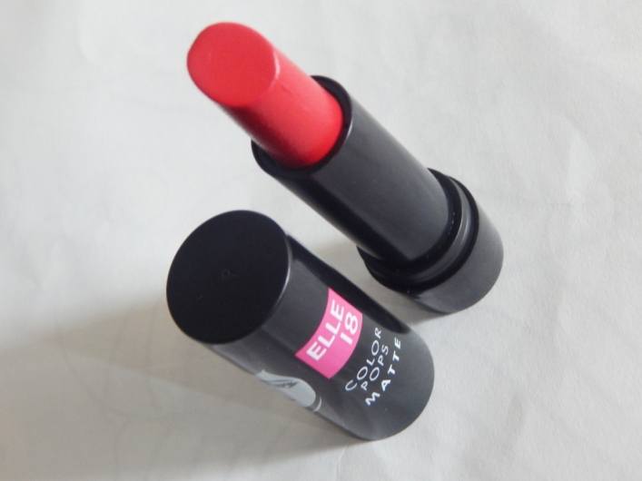 elle-18-color-pops-selfie-red-matte-lipstick-outer-packaging