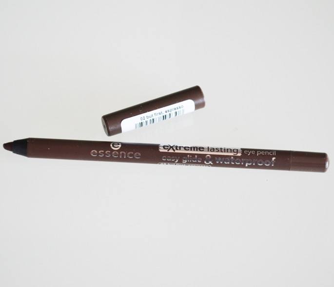 essence-cosmetics-but-first-espresso-extreme-lasting-eye-pencil-review