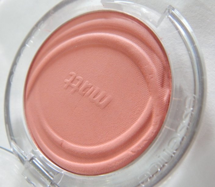 essence-peach-me-up-matt-touch-blush-pan