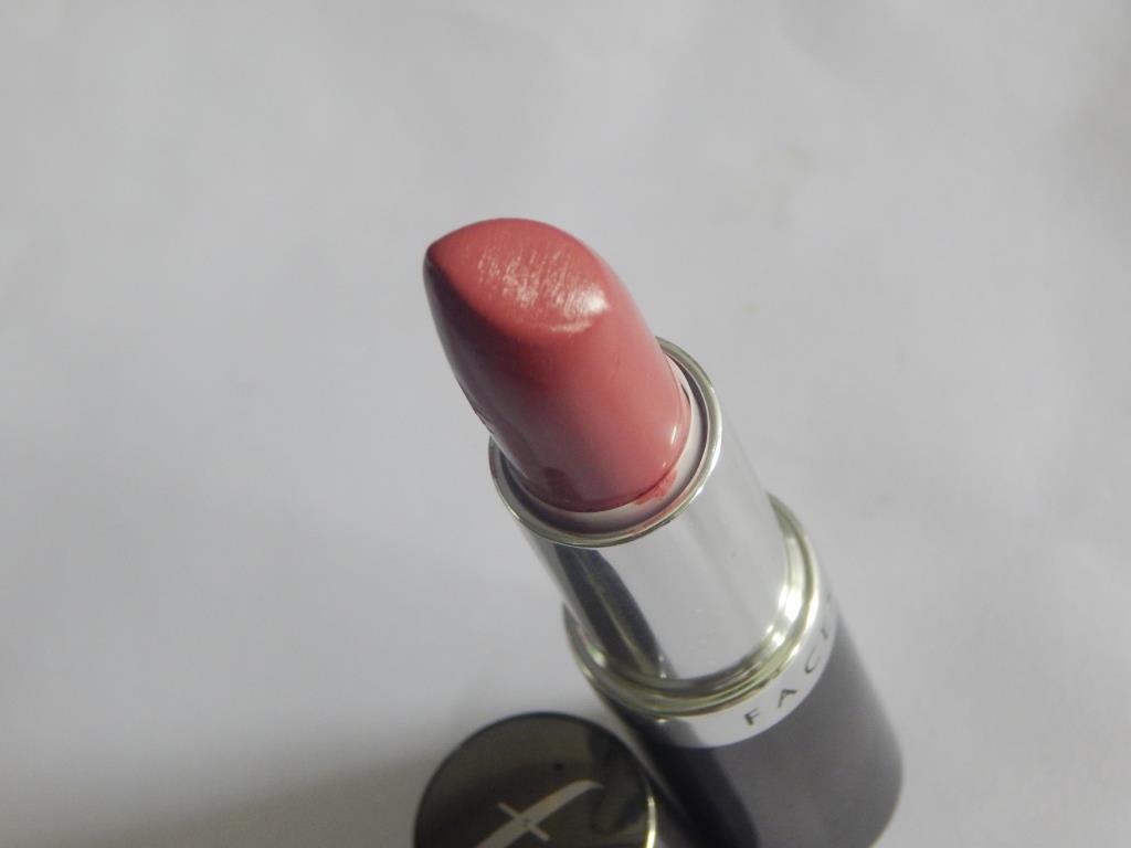 faces-canada-enchant-glam-on-color-perfect-lipstick-review-4