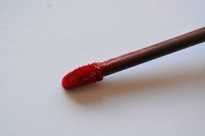 jouer-cabernet-long-wear-lip-creme-liquid-lipstick-wand