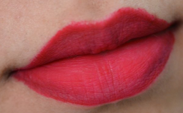 jouer-cosmetics-fraise-bonbon-long-wear-lip-creme-liquid-lipstick-lip-swatch