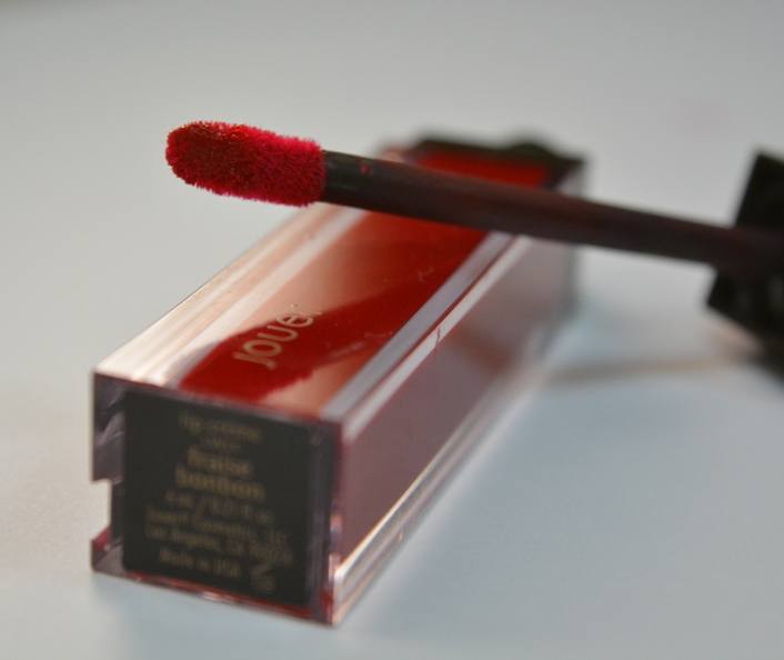 jouer-cosmetics-fraise-bonbon-long-wear-lip-creme-liquid-lipstick-wand