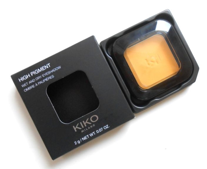 kiko-milano-19-matte-yellow-high-pigment-wet-and-dry-eyeshadow-full-packaging