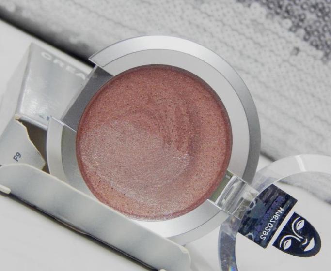 kryolan-frosted-plum-cream-blusher-review
