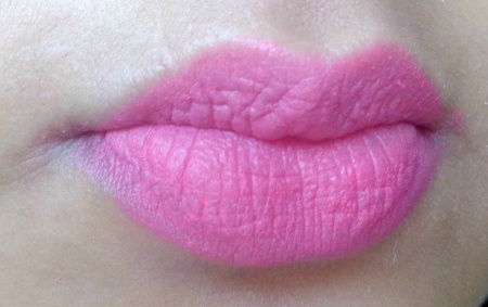 l-a-girl-blessed-matte-flat-velvet-lipstick-lip-swatch