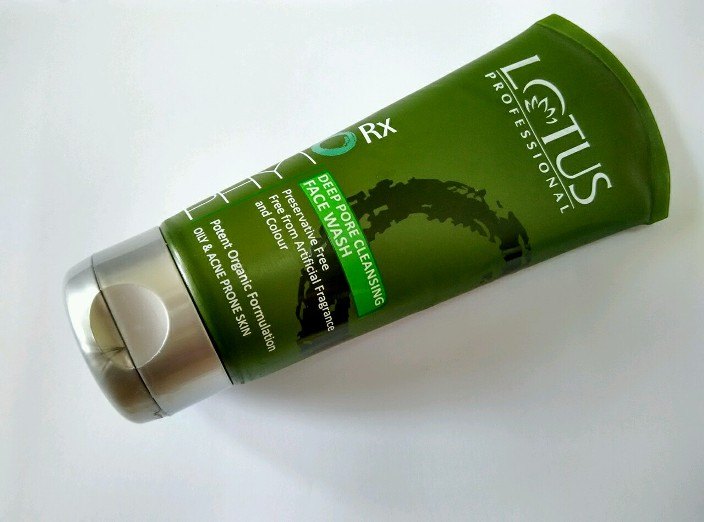 lotus-professional-phytorx-deep-pore-cleansing-face-wash-review