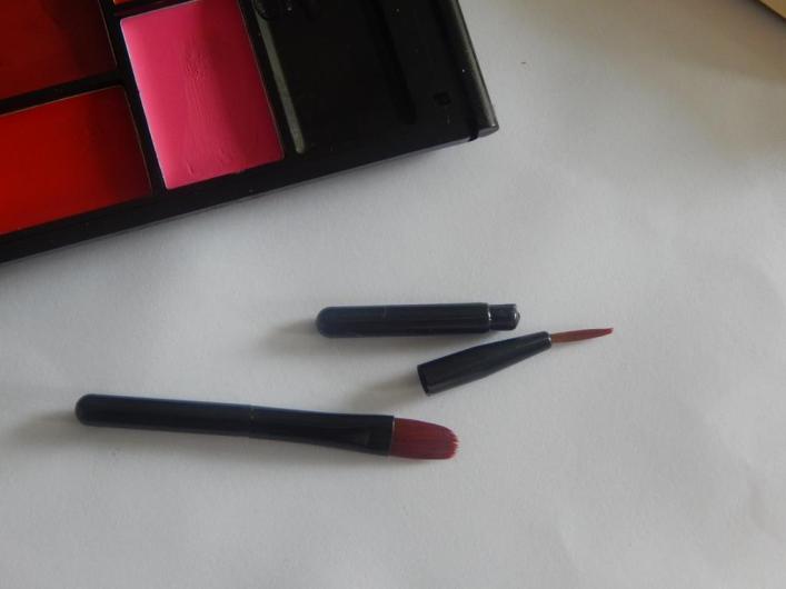 mua-rose-rouge-paint-box-multishade-lip-palette-brushes