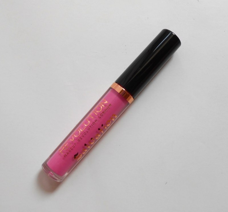 makeup-revolution-gave-you-all-my-love-salvation-intense-lip-lacquer-review-4